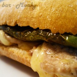 Bocadillo lomo queso...
